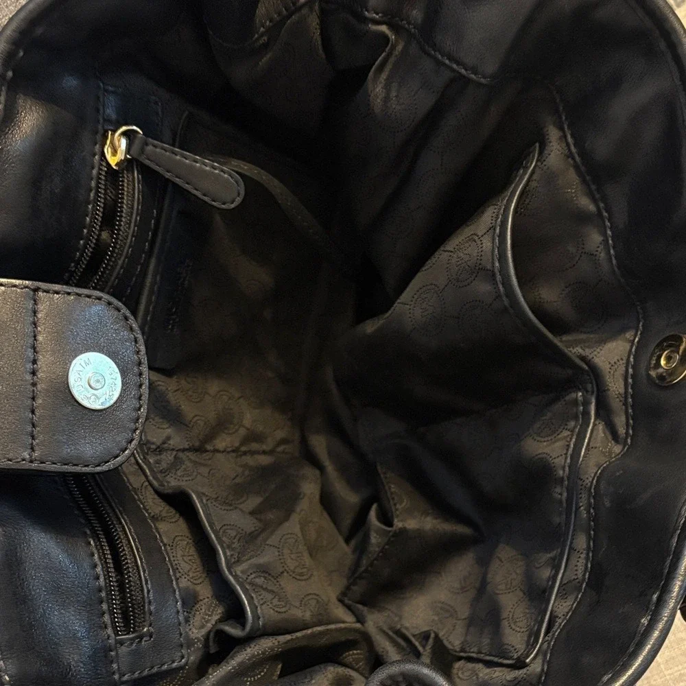 Michael Kors Hudson Black leather tote with Gold Accents-excellent condition! - Picture 7 of 12